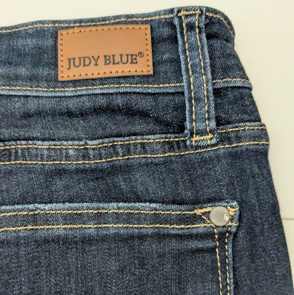 Judy Blue High-Rise Raw Hem Tall Flare Jeans Blue Denim Dark Wash Retro 15/32 - Picture 13 of 15